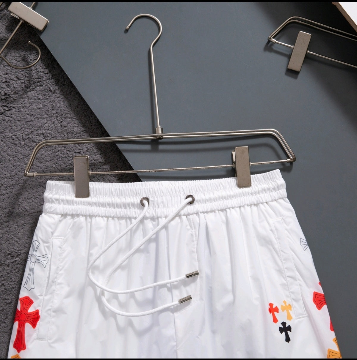 U1N36A11 Popular shorts