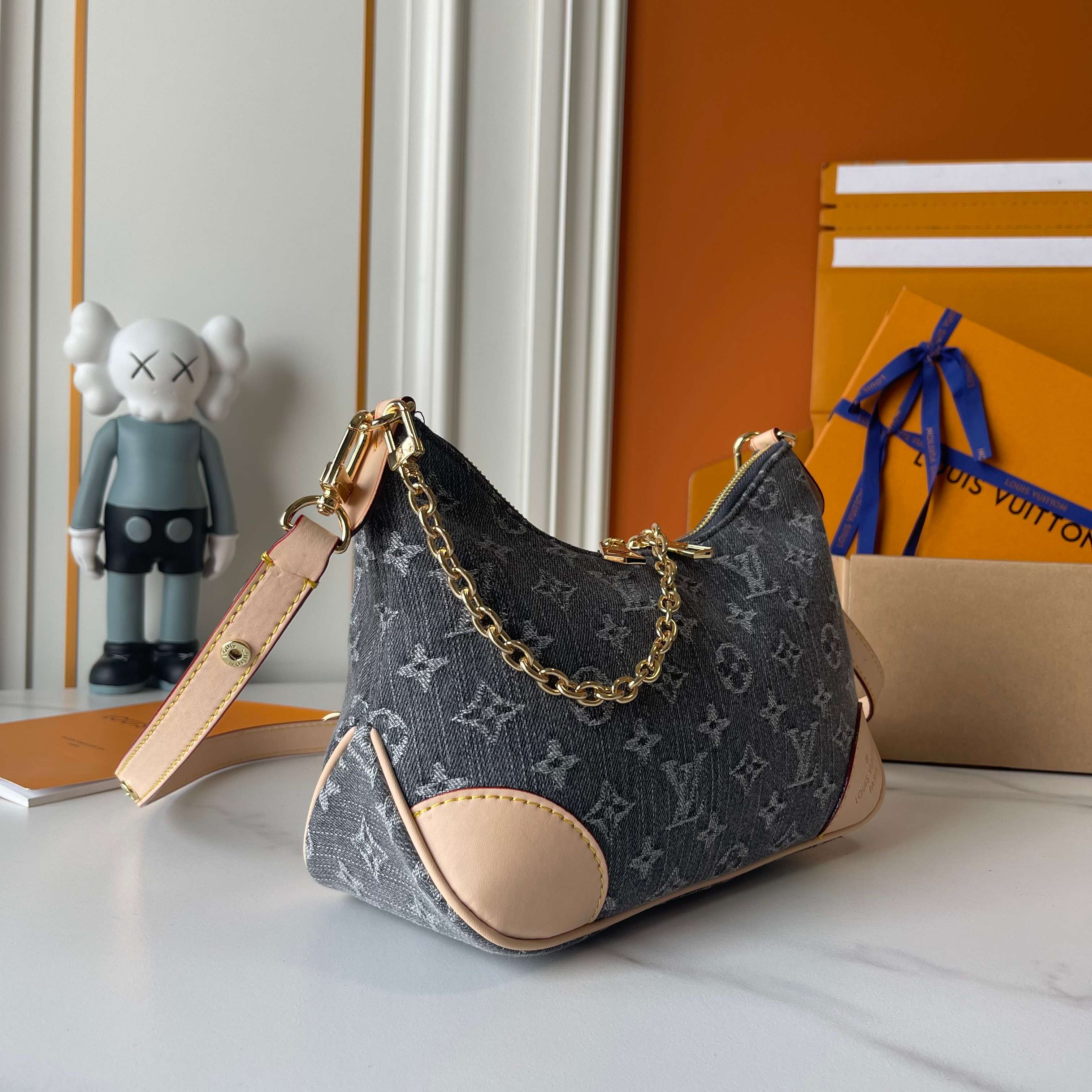 B1R76E04 Popular bag