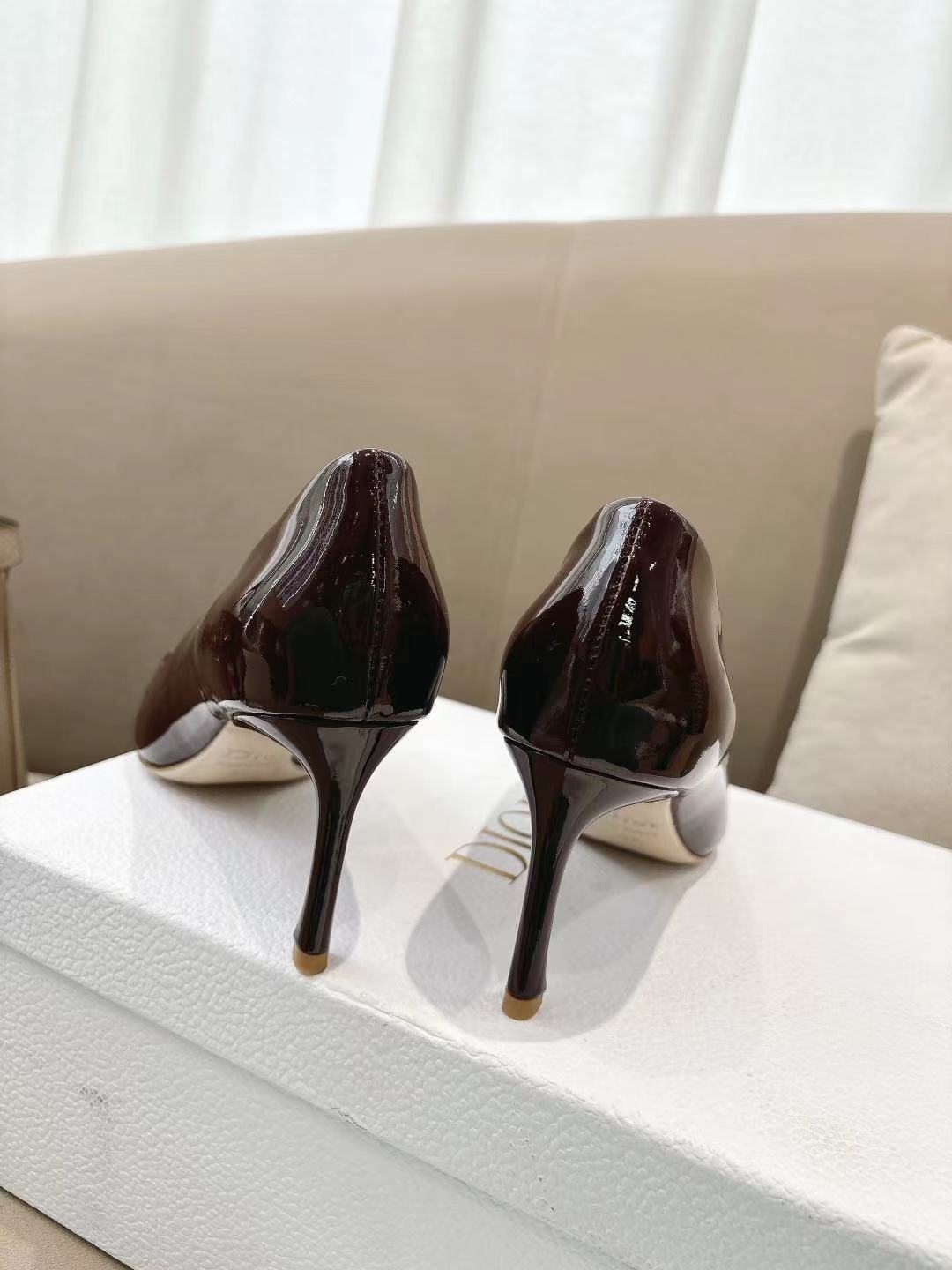 Z2Q95D124 Popular high-quality leather Shoes
