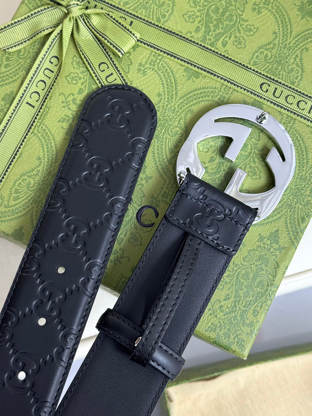 P1R55B241 Popular  High quality belt With full package
