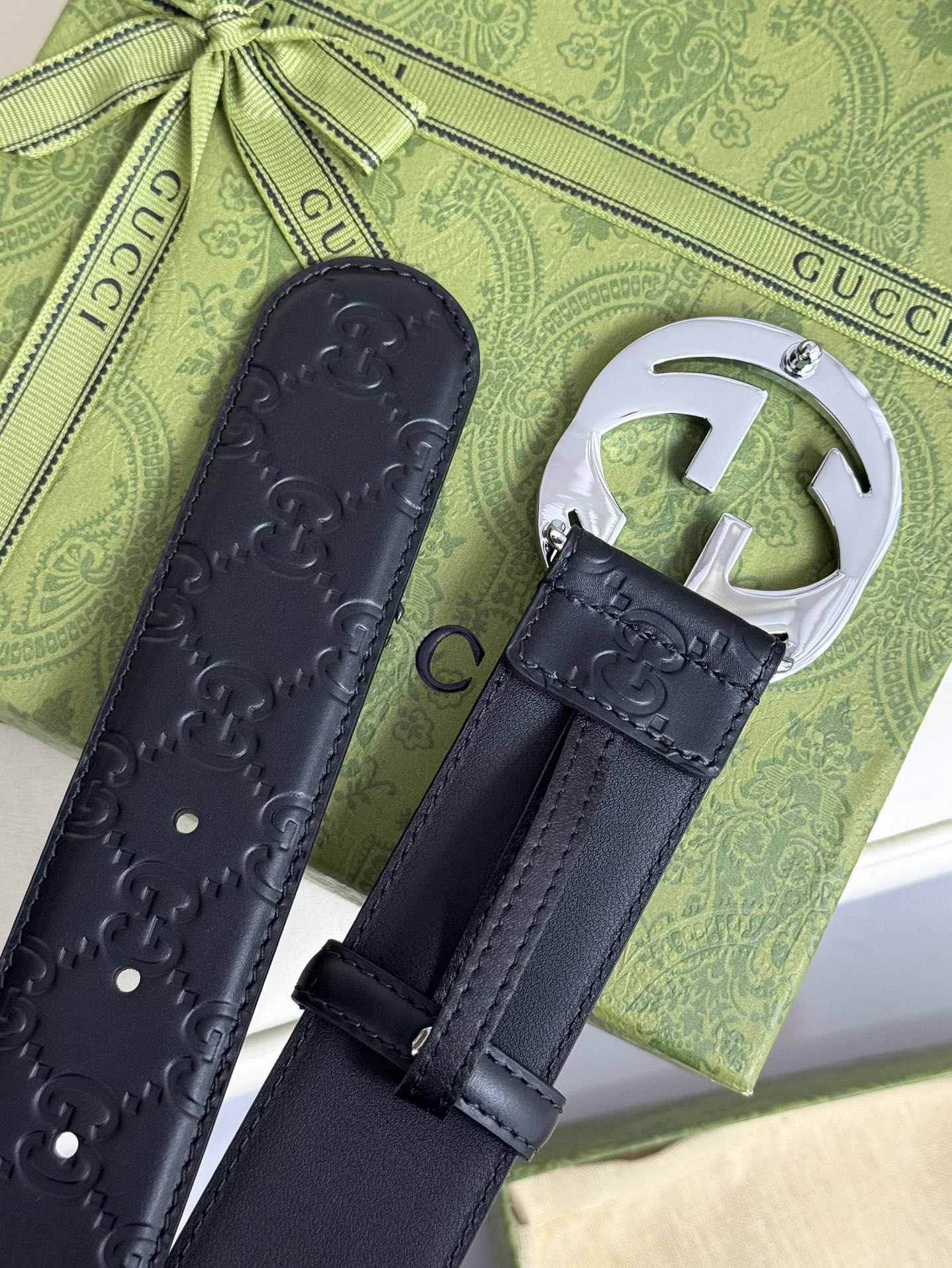 P1R55B241 Popular  High quality belt With full package