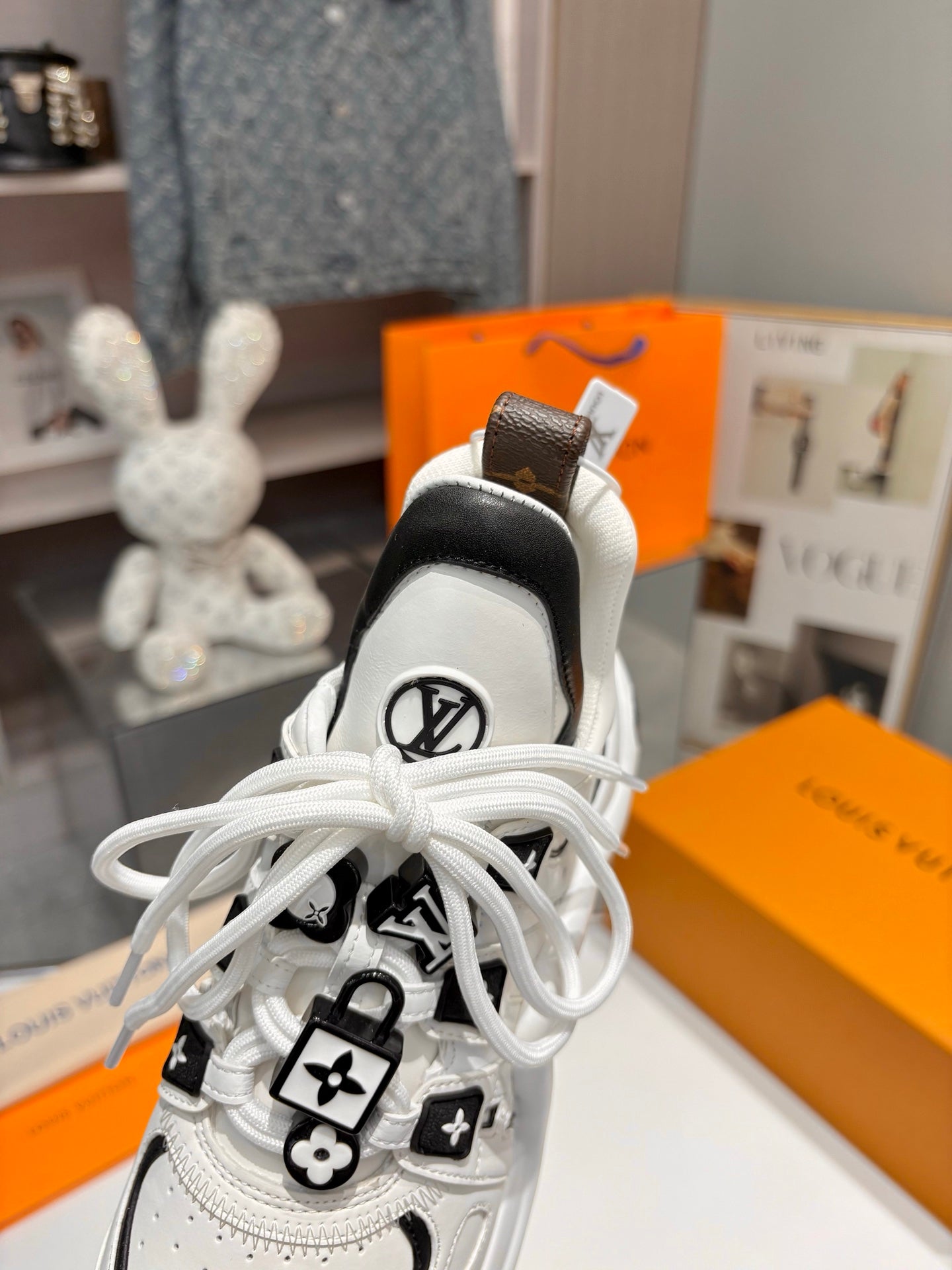 Z2Q105E437  Popular high-quality Shoes