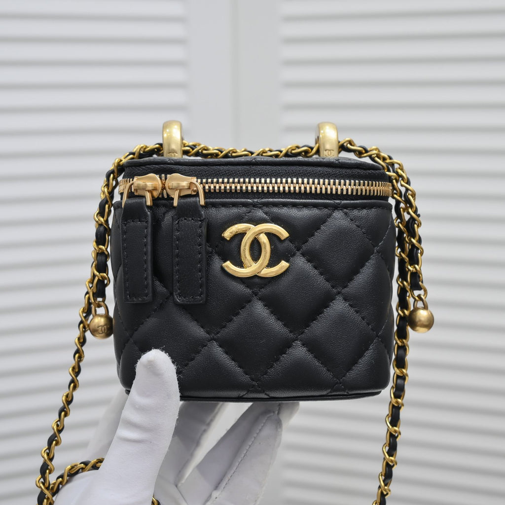 B1X43C45 Popular  leather bag 
