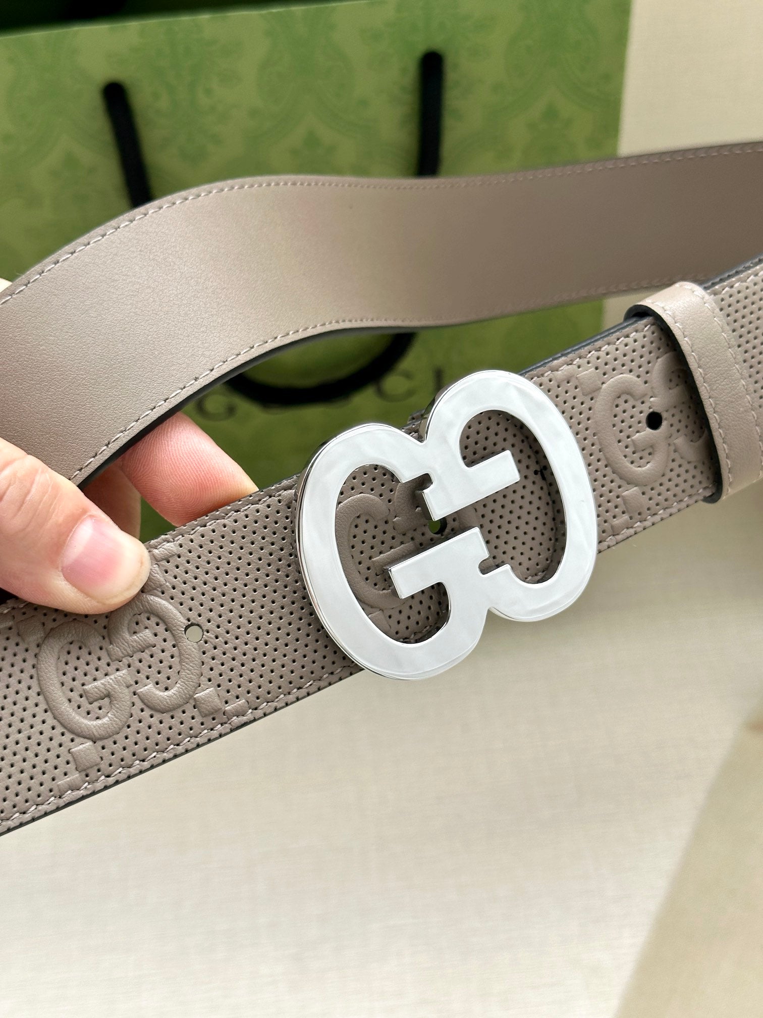P1R55B230 Popular   High quality belt With full package