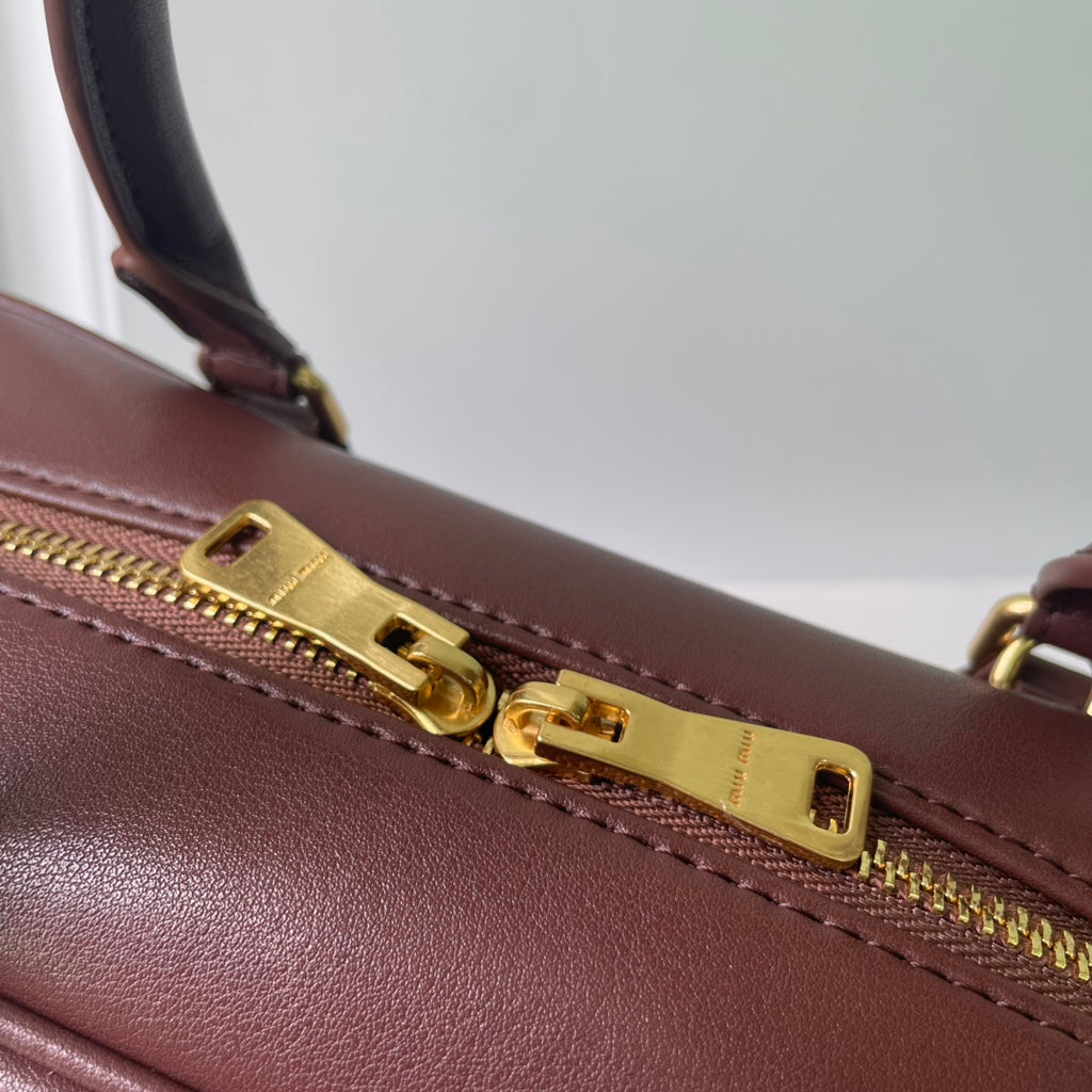 B1P46A151 Popular leather bags