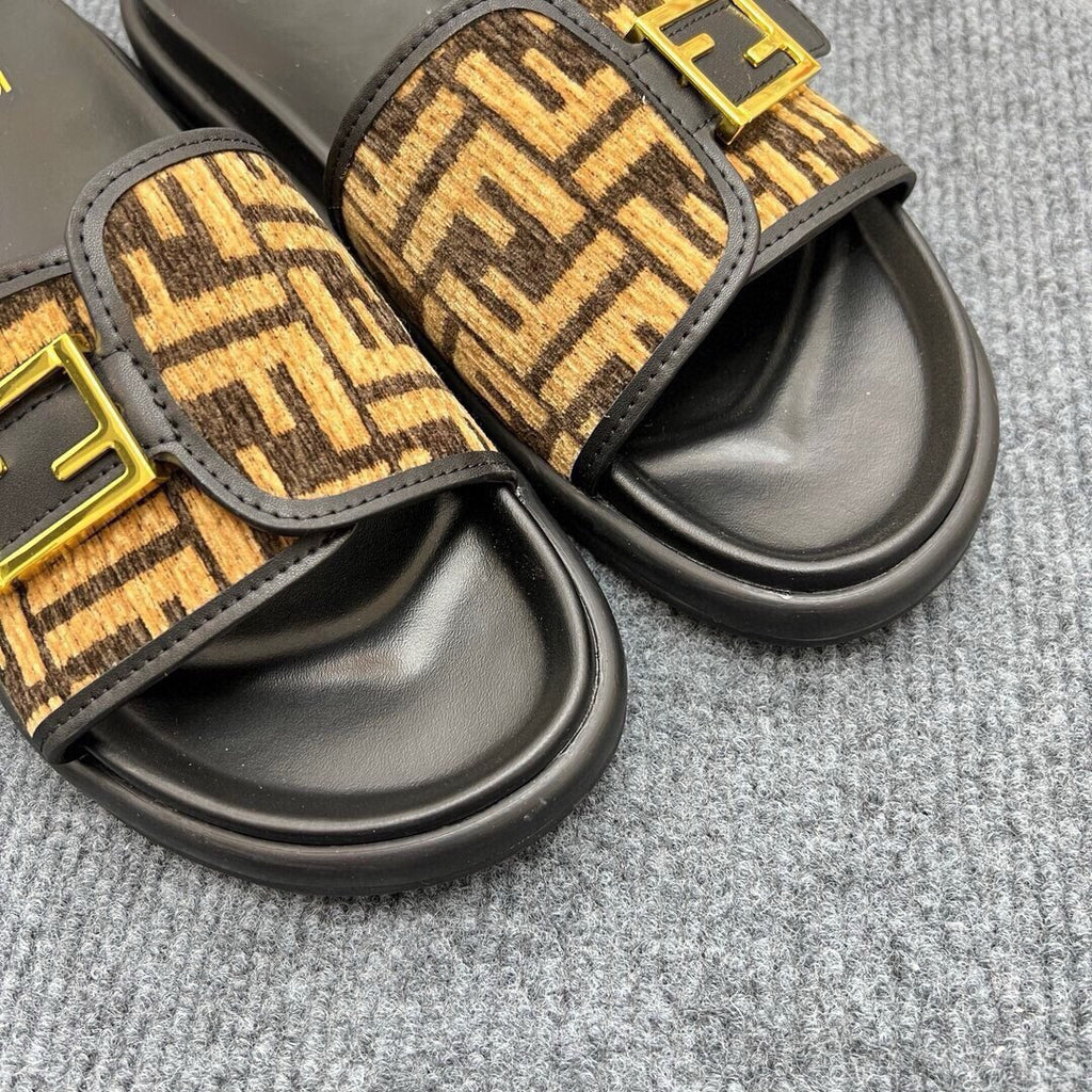 Z5ZF37 Popular slippers