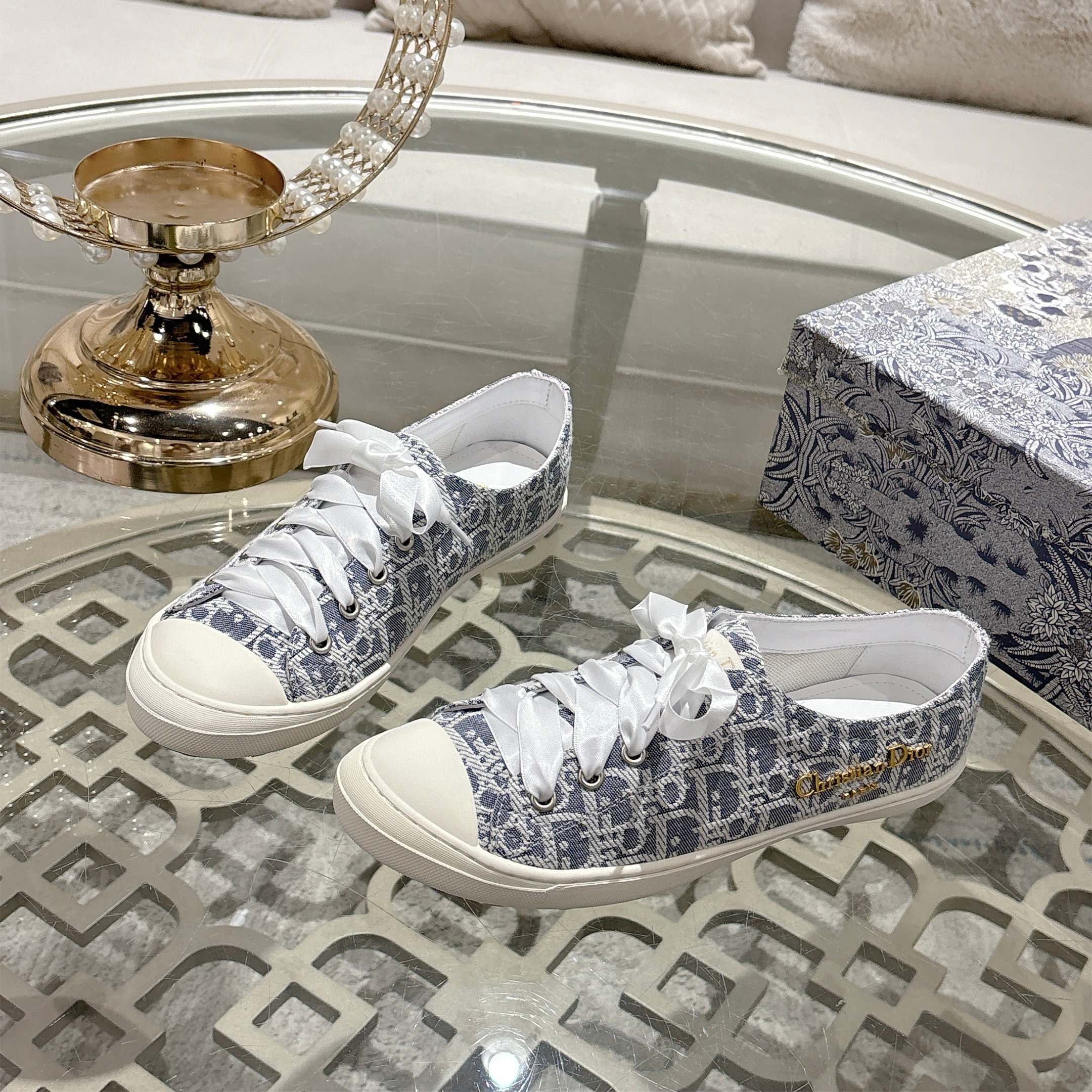 Z2Z85D59 Popular high-quality shoes