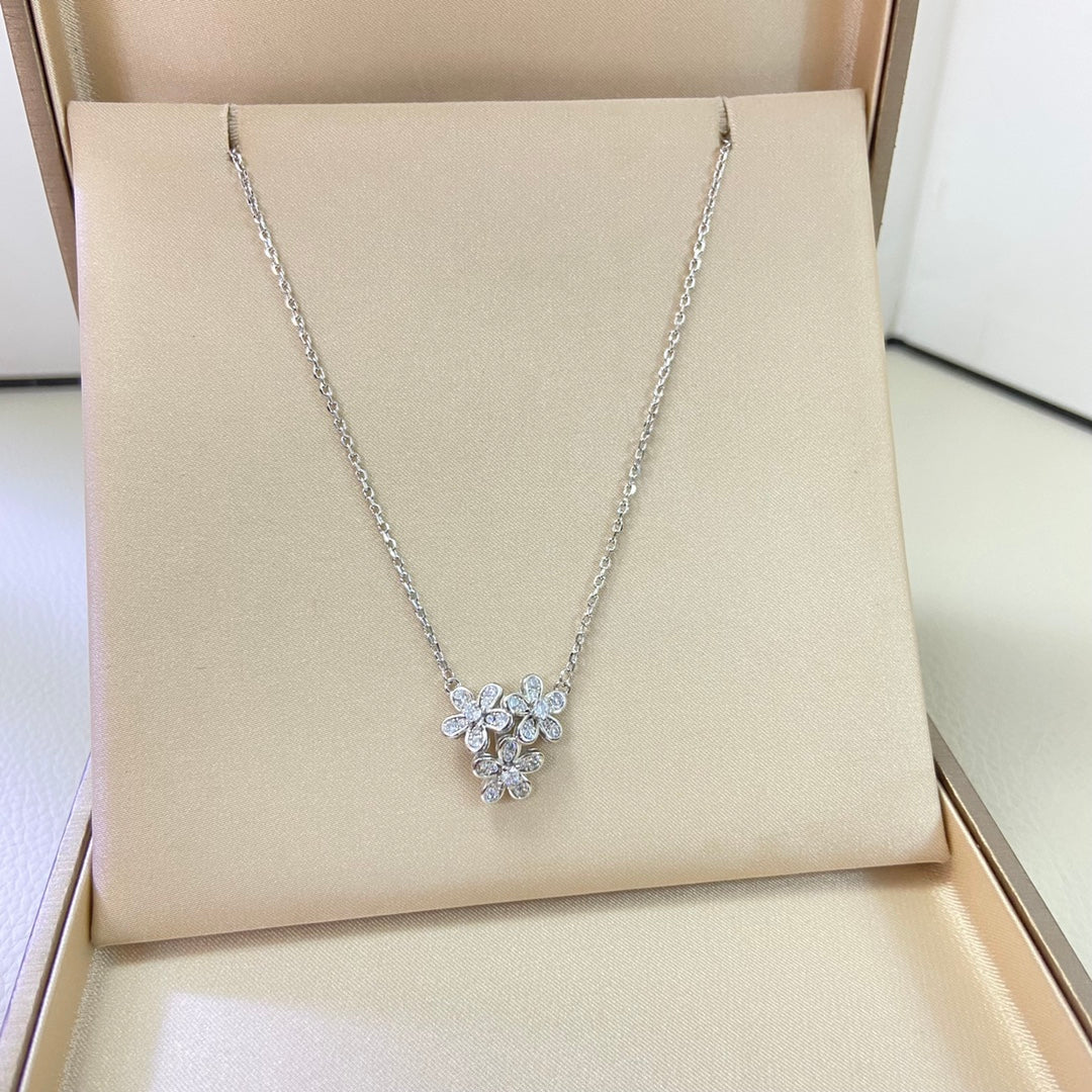 X5Q85VA194X Popular Necklace