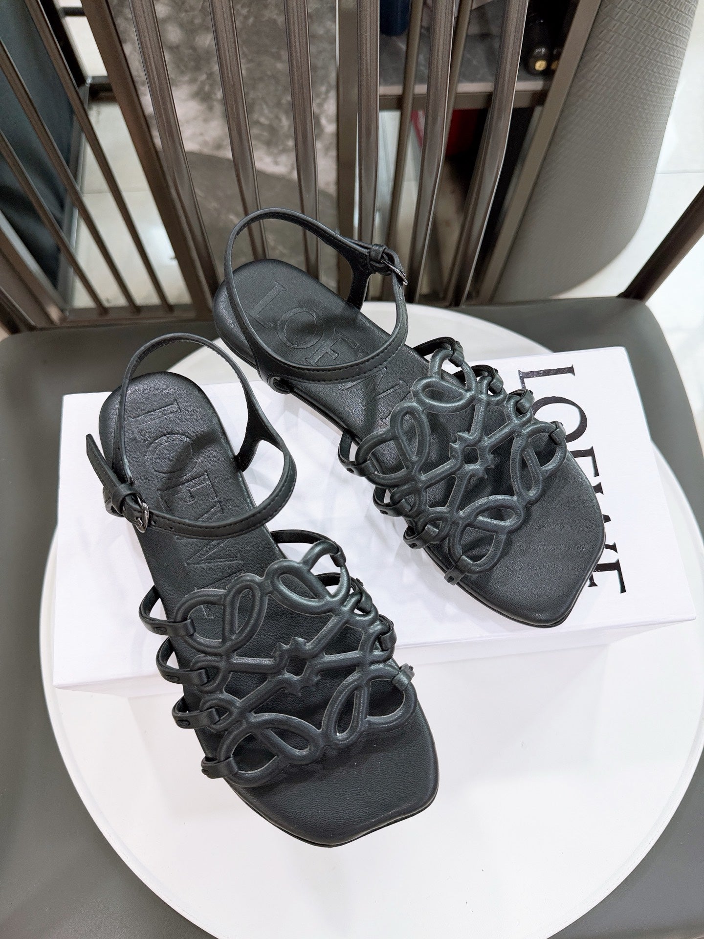 Z2R76A11 Popular high-quality  leather shoes