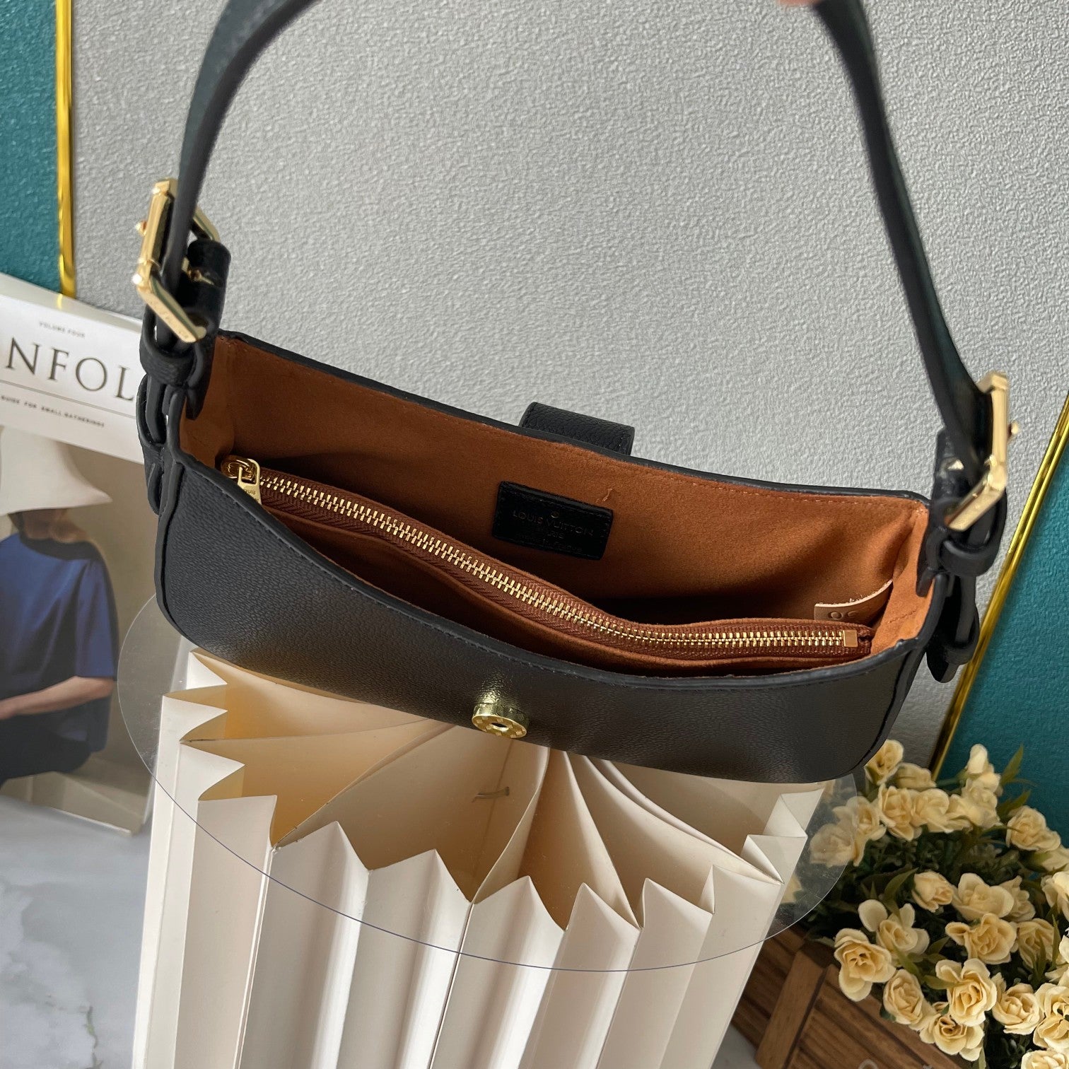 B1X44C416 Popular leather bag