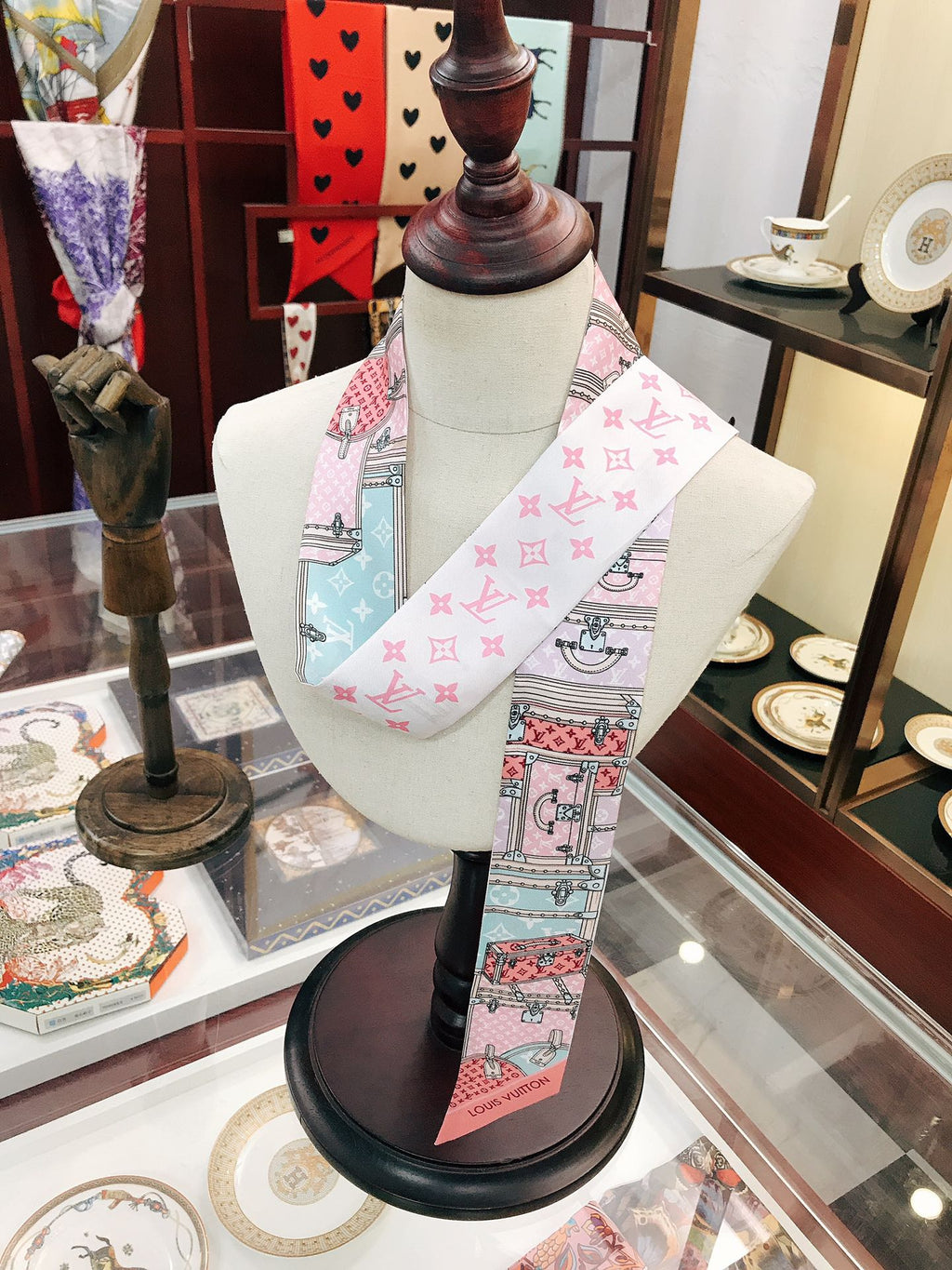 W1Z25E188 Popular Silk Scarve