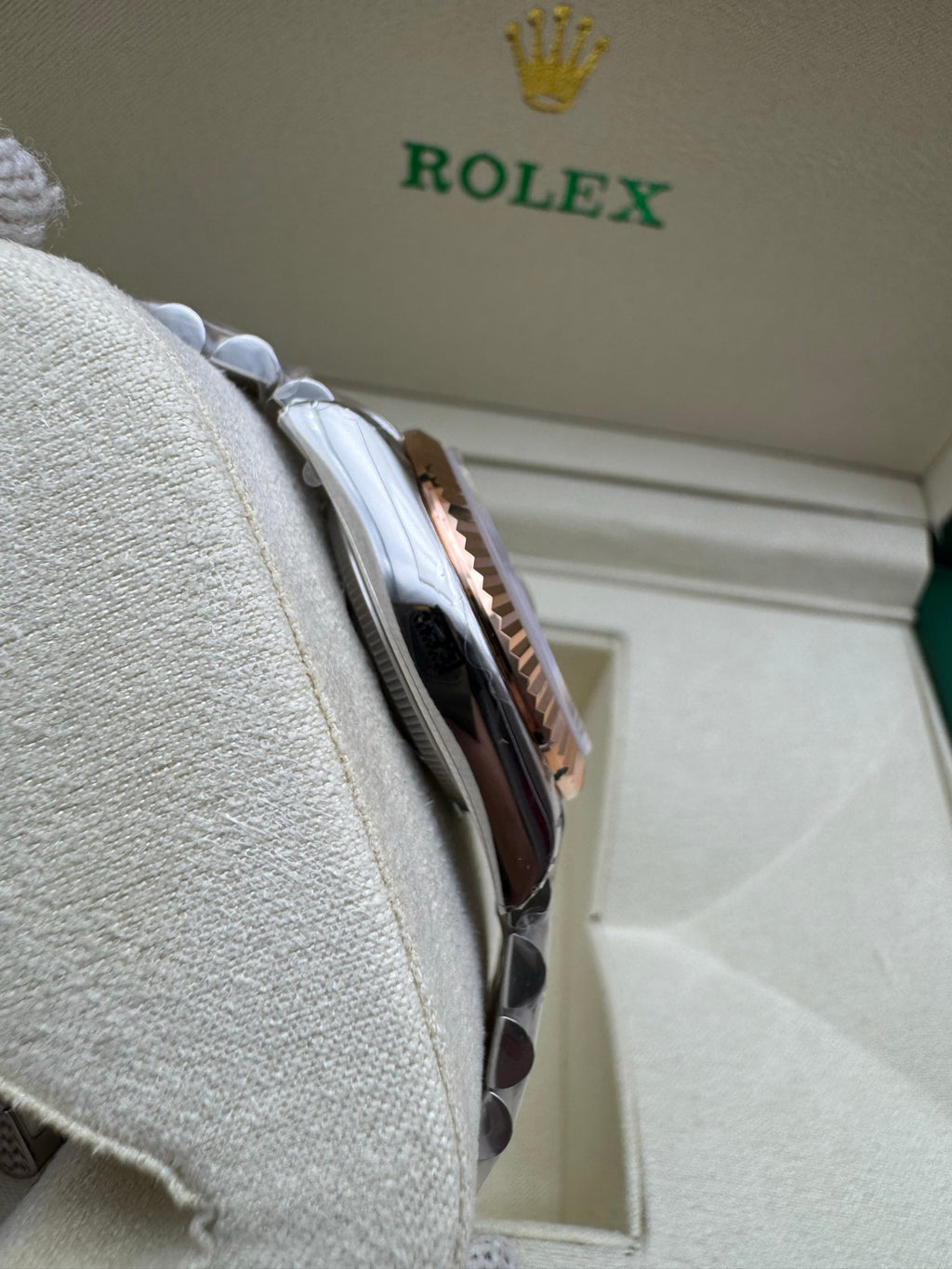 L1R36L10 Popular Watches