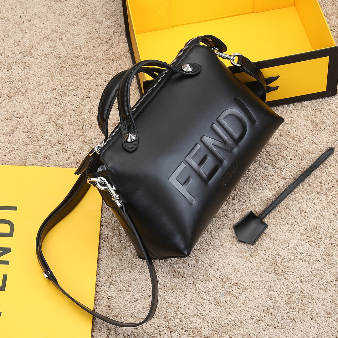 B5X111F41 Popular leather bag 