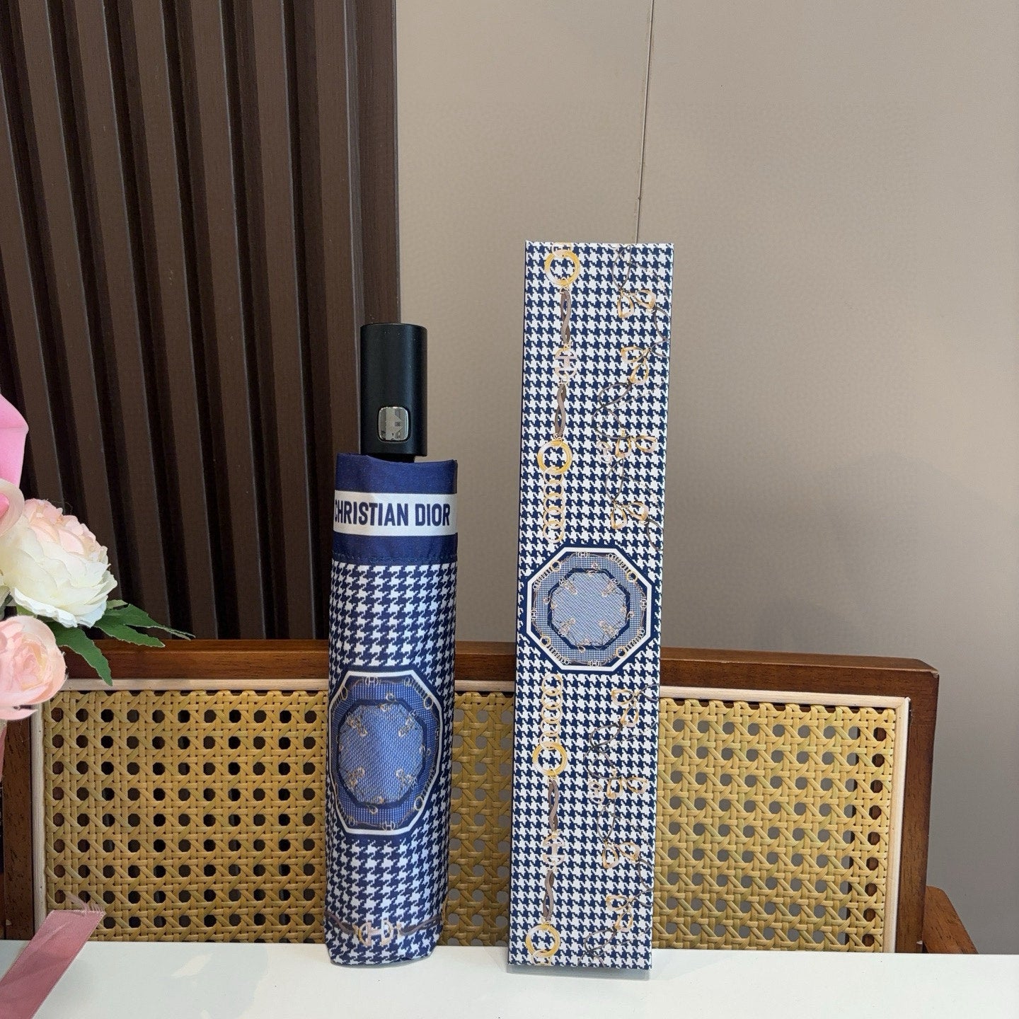 J1R85D79 Popular UV resistant umbrella