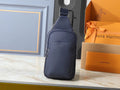 B1P46E24 Popular leather bag