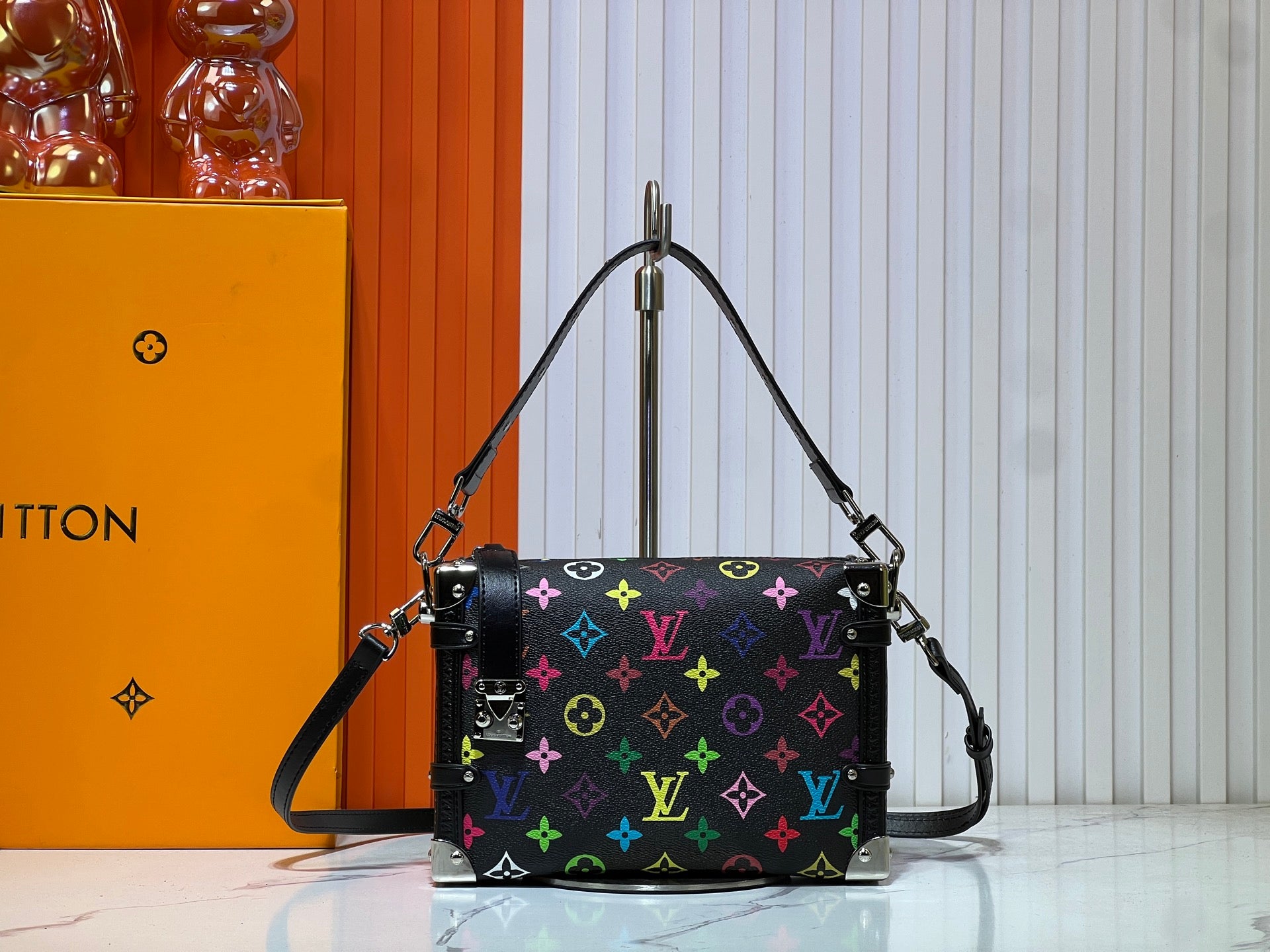 B1W35E101 Popular leather bag