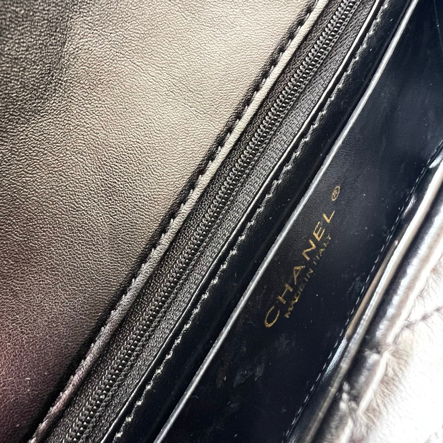 B1R76C32 Popular leather bag