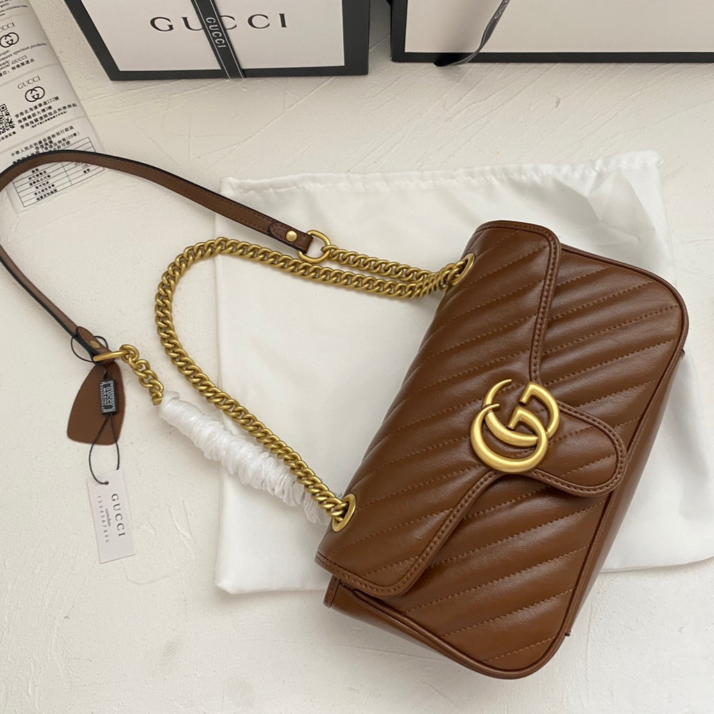B1P36B67 Popular leather bag