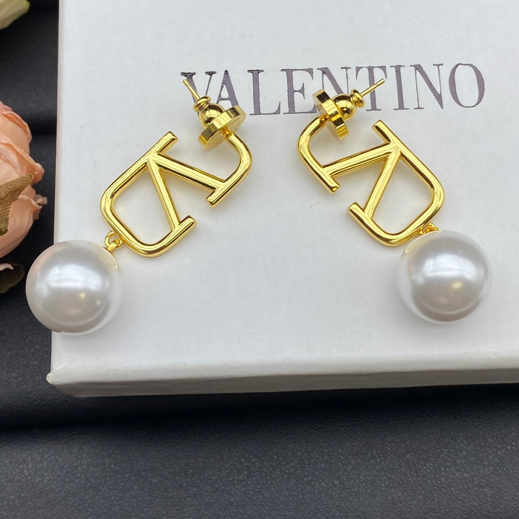 X1Z94VL712E Popular Earrings
