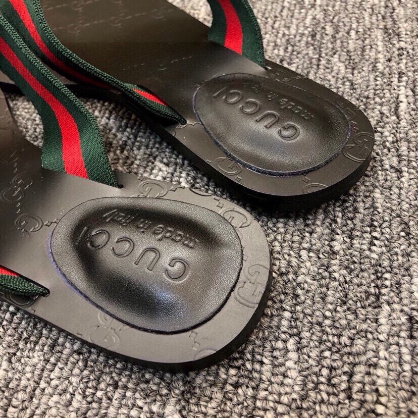 Z5R76B5 Popular  Slippers