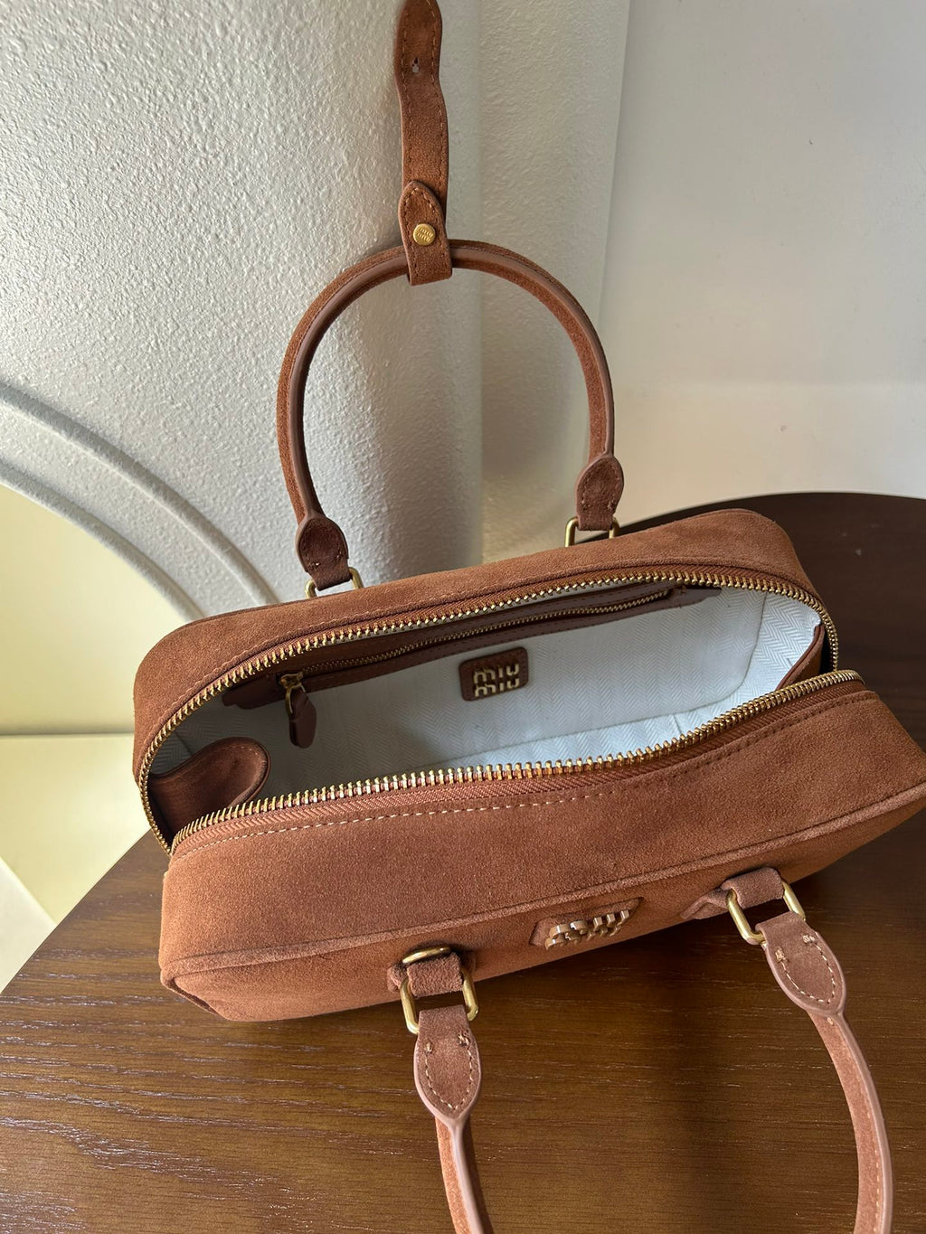 B1W25A80 Popular leather bag