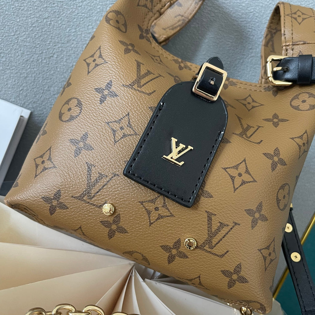 B1W15E21 Popular   leather bag