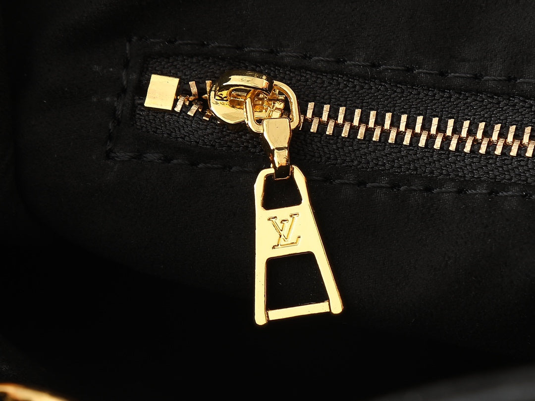 B1W35E93 Popular  leather bag