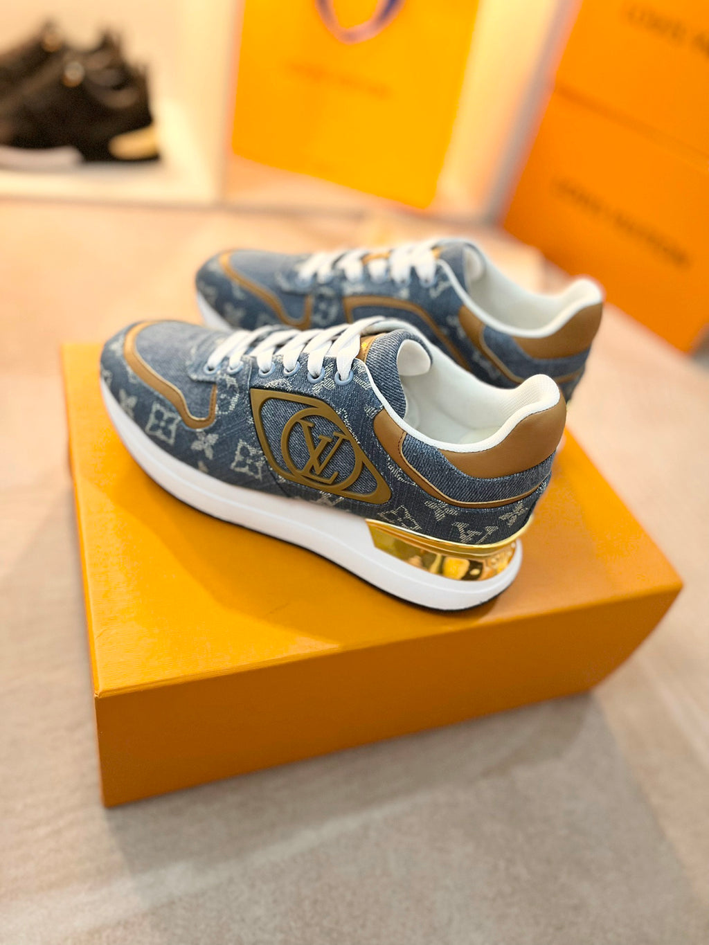 Z2P36E60 Popular high-quality leather Shoes