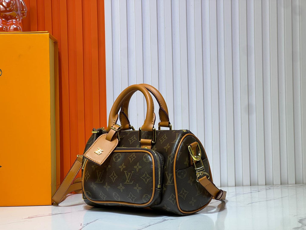 B1W15E39 Popular  leather bag