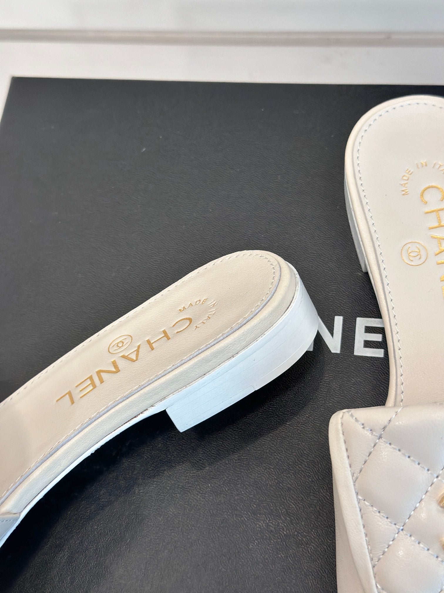 Z1ZC245  Popular Slippers