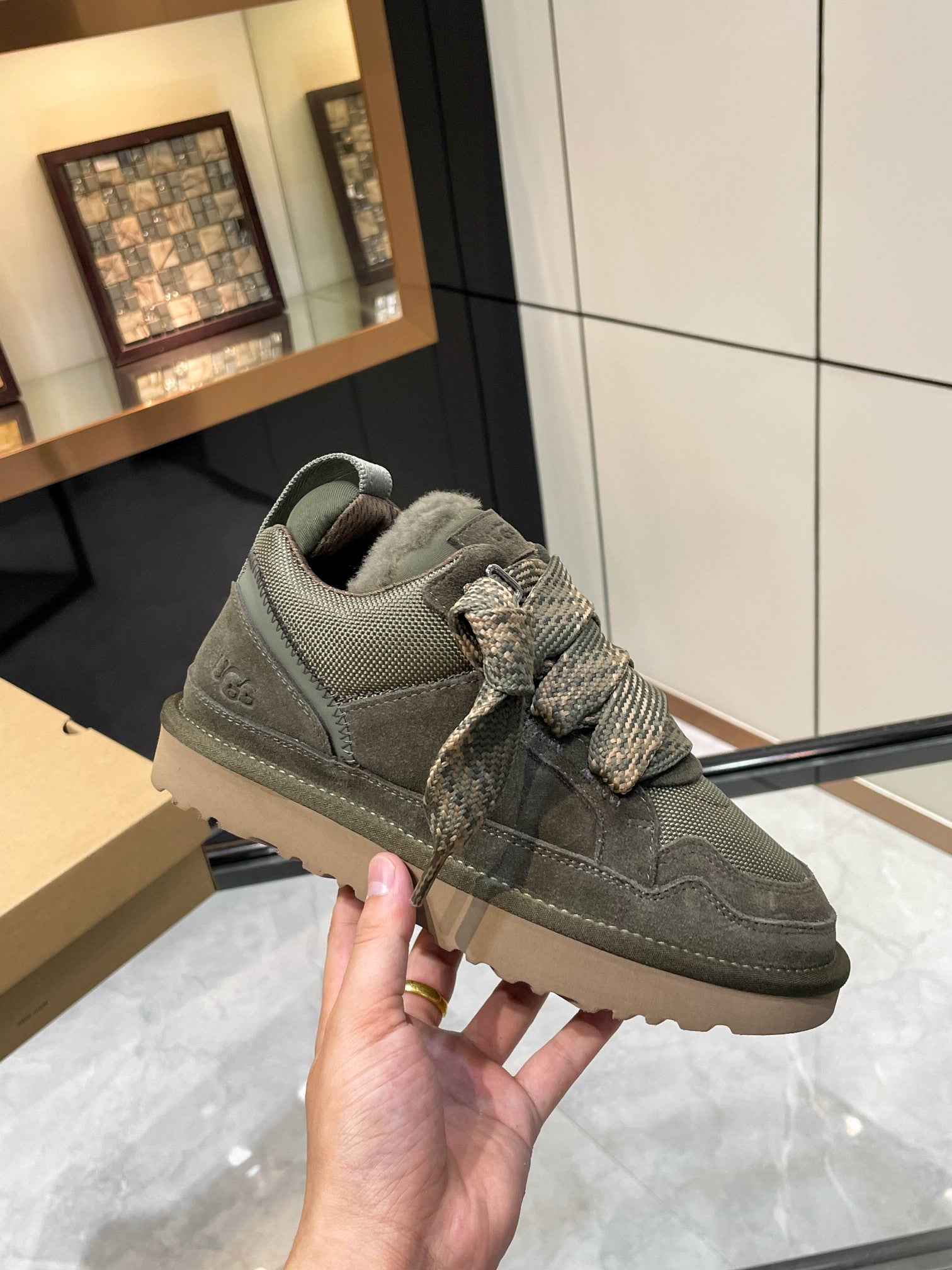 Z2Q105U262 Popular high-quality Shoes
