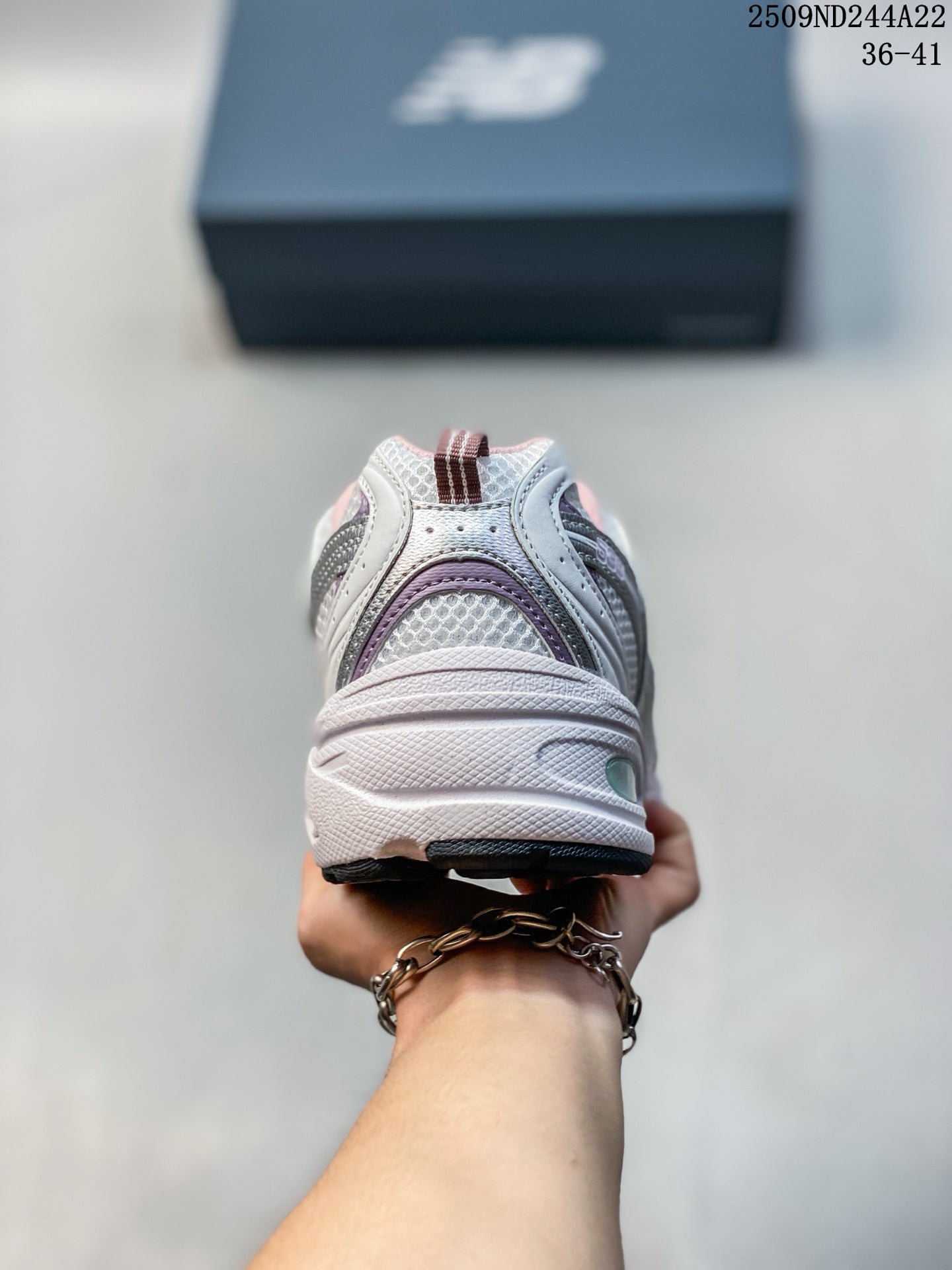 Z4Q95A68 Popular Shoes