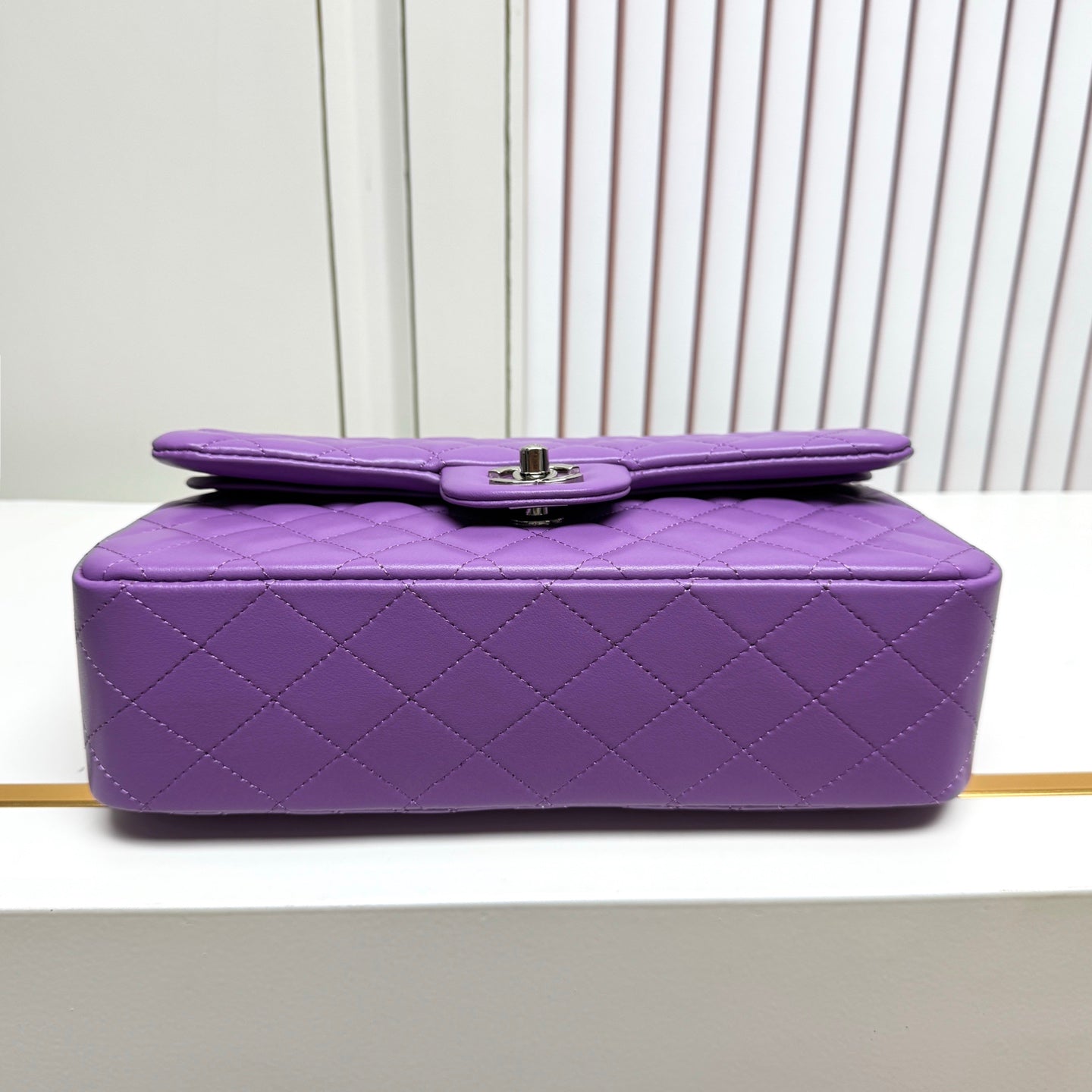B1R76C11 Popular leather bag