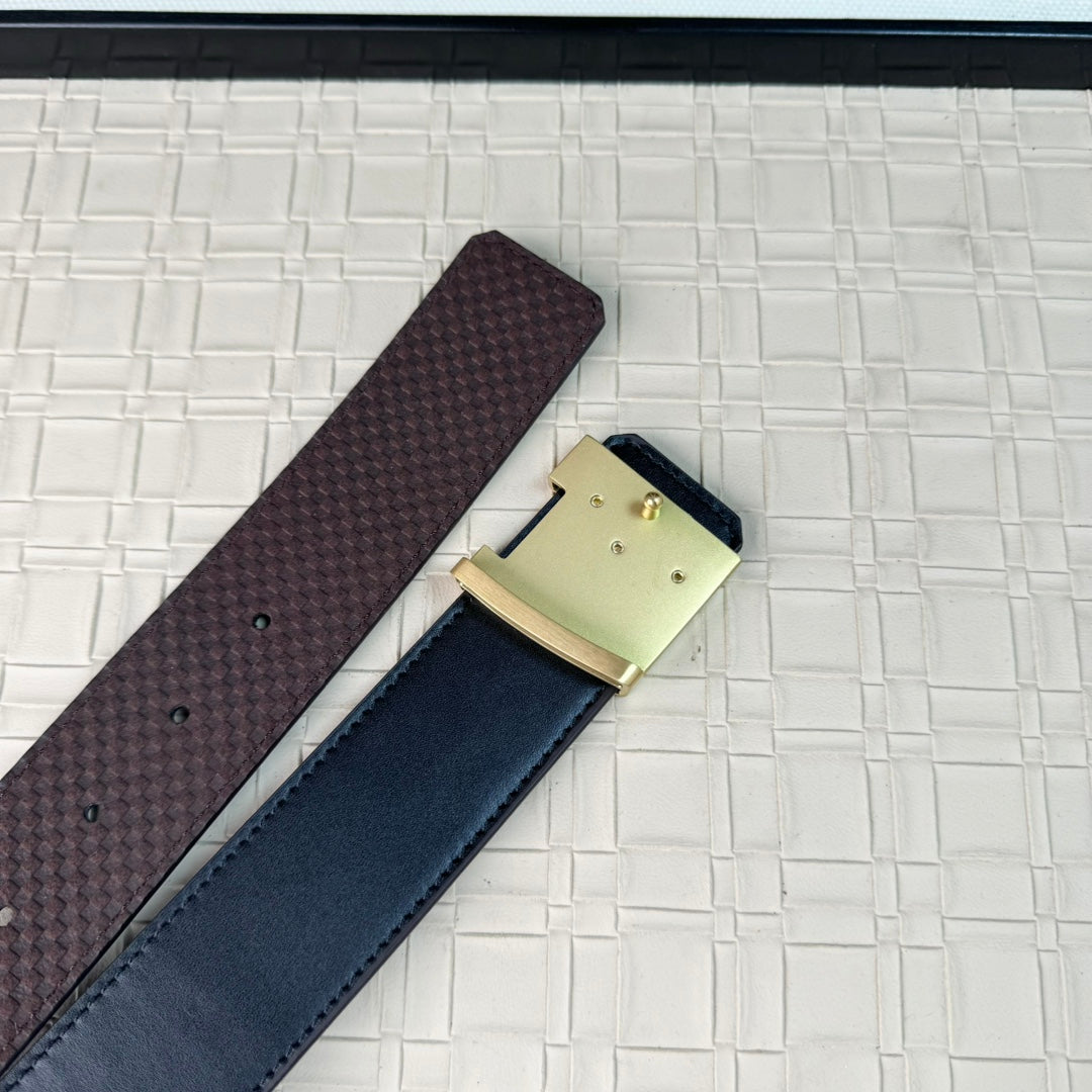 P1Q64E25  Popular    High quality belt With full package