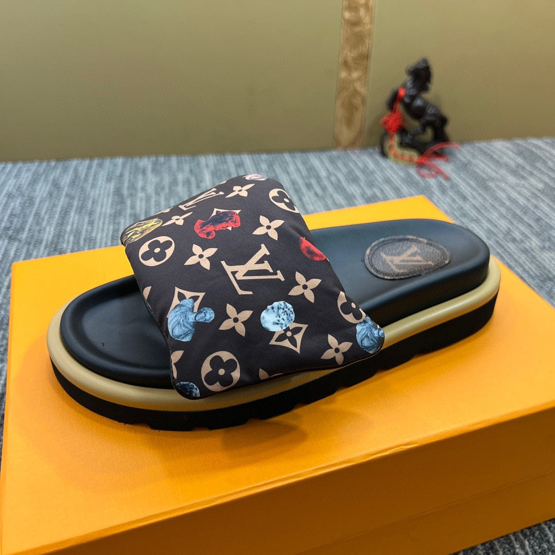Z5XF120 Popular leather quality Slippers