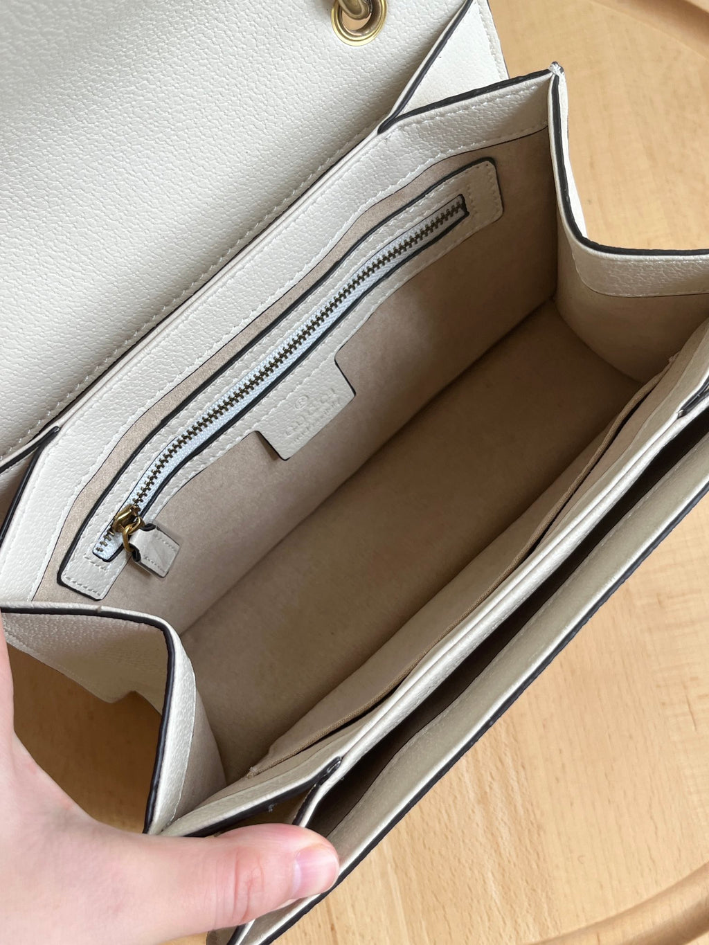 B12X64B468 Popular leather bag