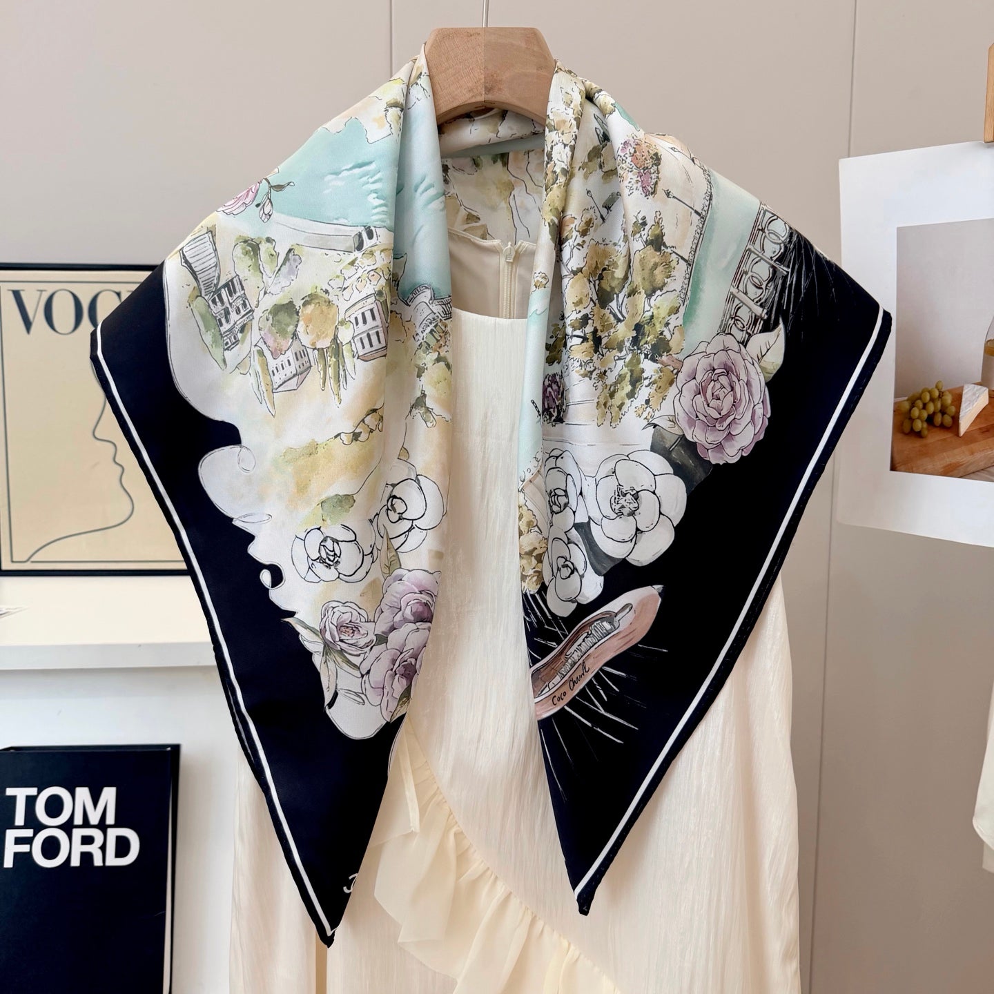 W1N36C15 Popular Silk Scarve