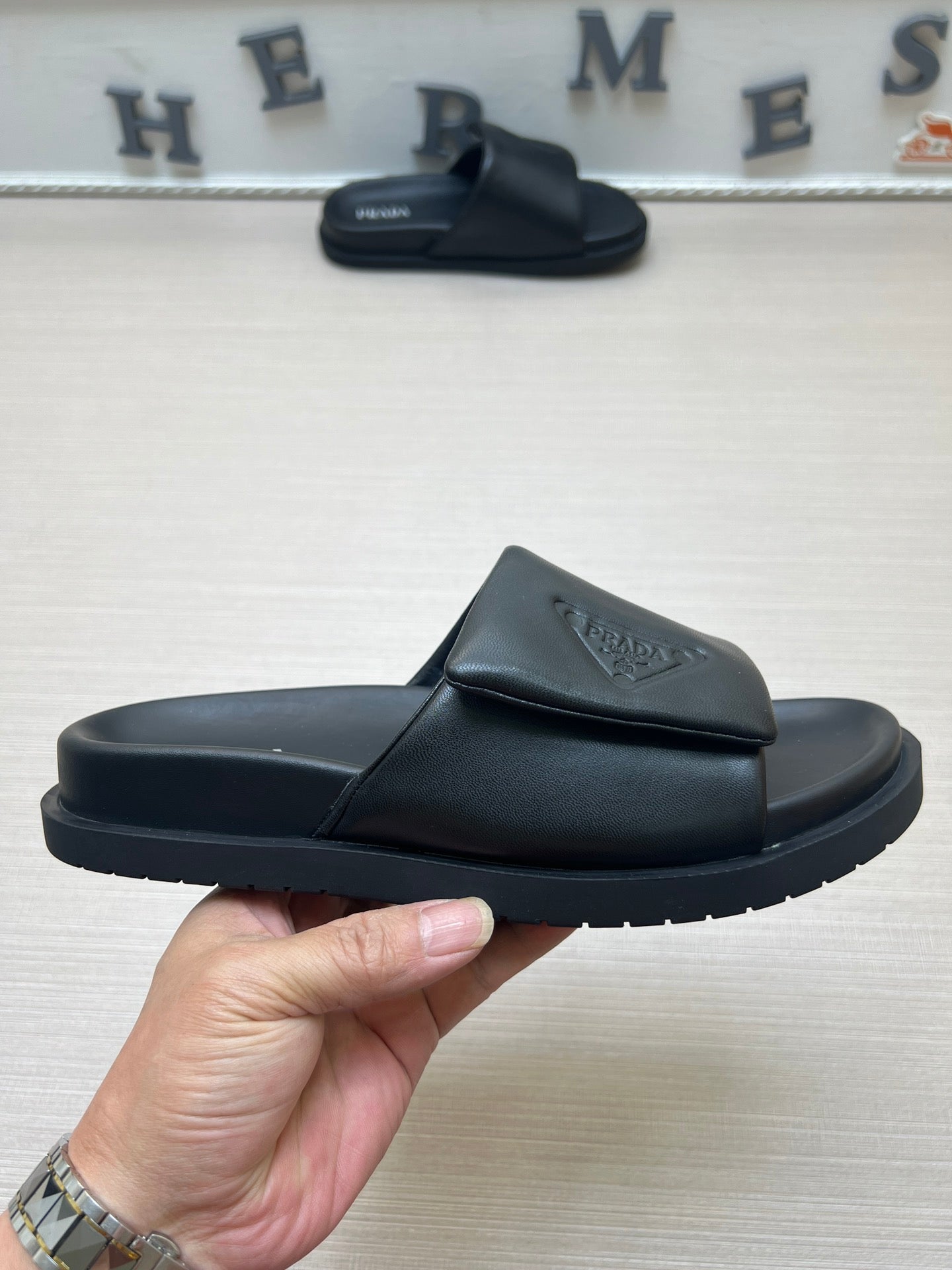 Z5ZPD7 Popular slippers