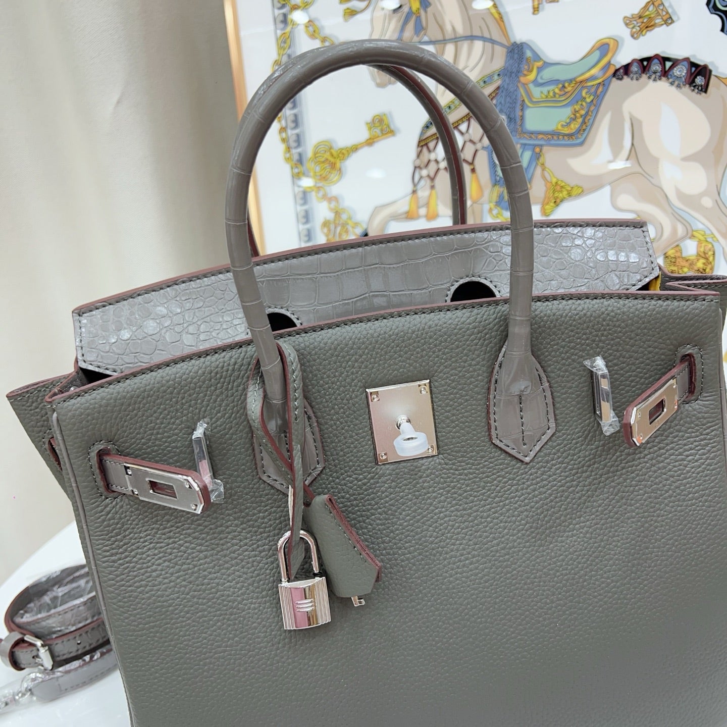 B1N46H3 Popular  leather bag 