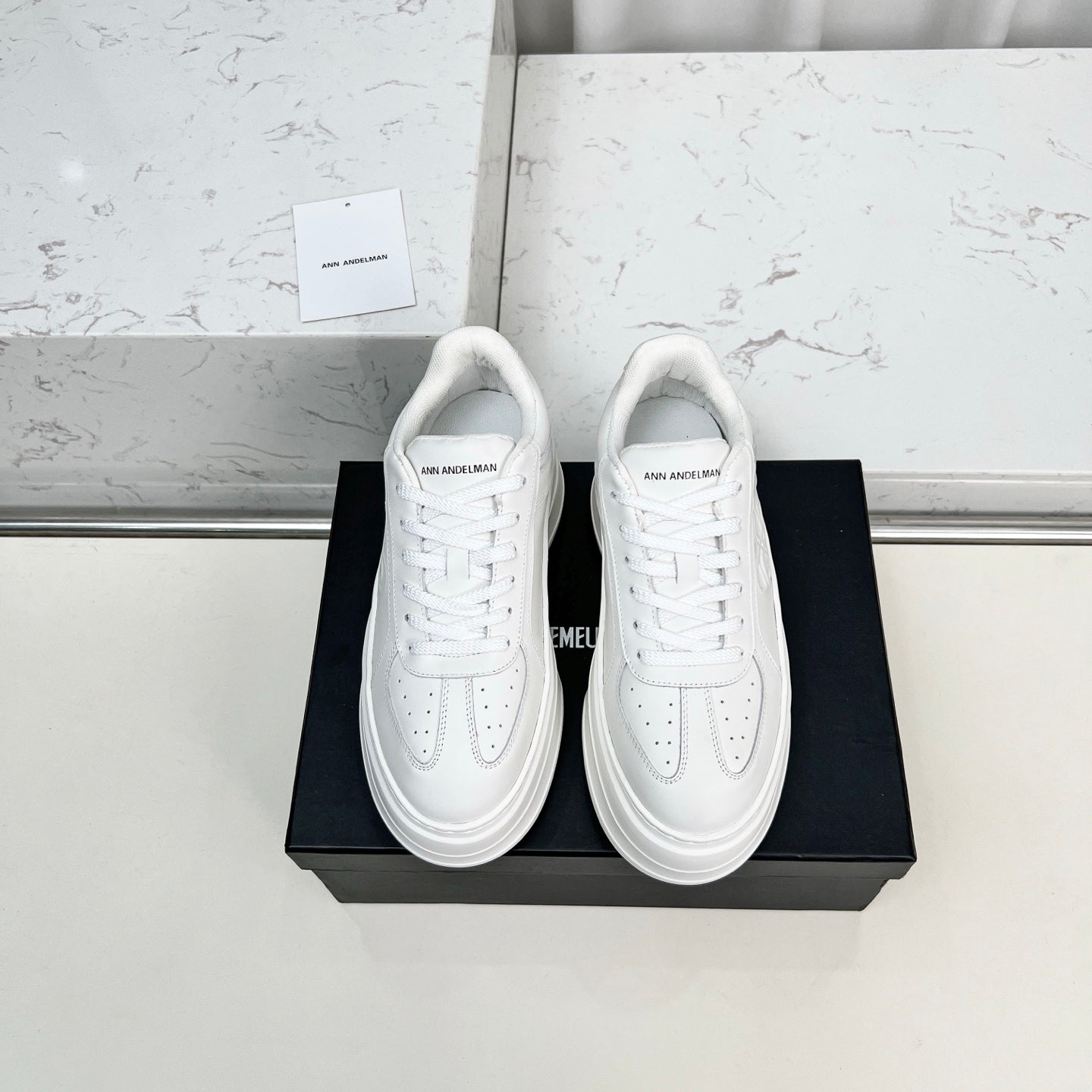 Z2Q105A260 Popular high-quality Shoes
