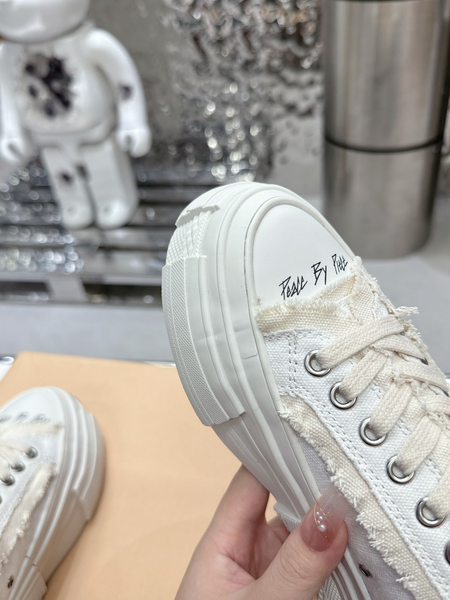 Z2Q105A249 Popular high-quality Shoes