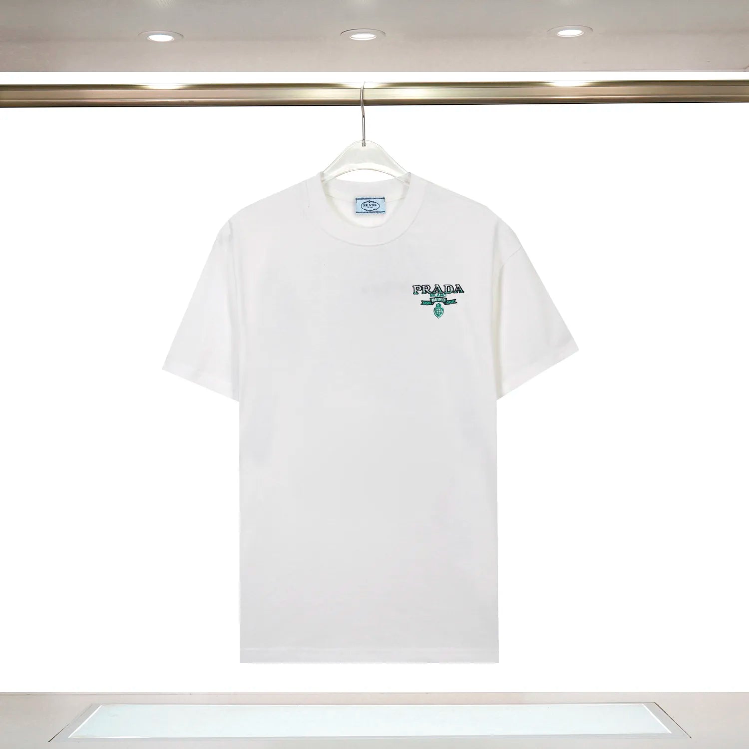 U1W25P24  Popular T-shirts
