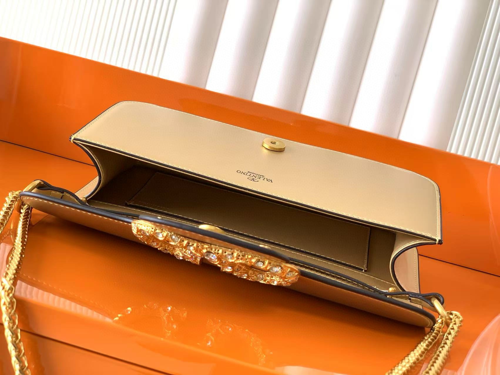 B1P36A31 Popular  leather bag