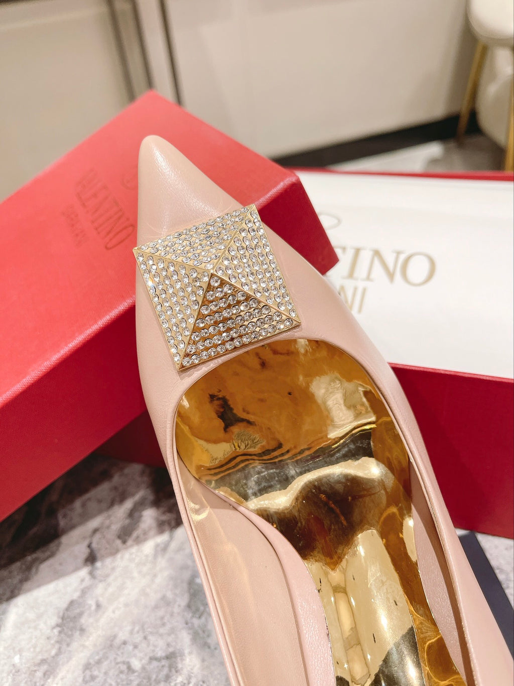 Z1WVL263 Popular sandals High heels