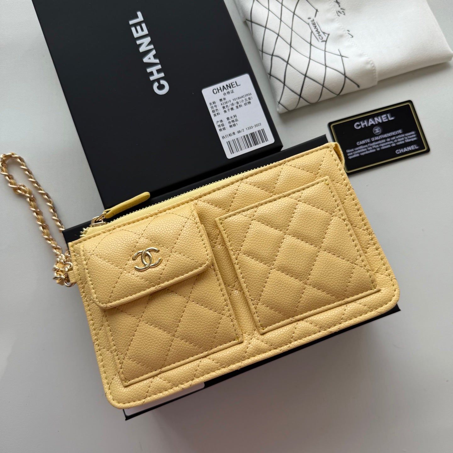 B1P46C23 Popular leather bag