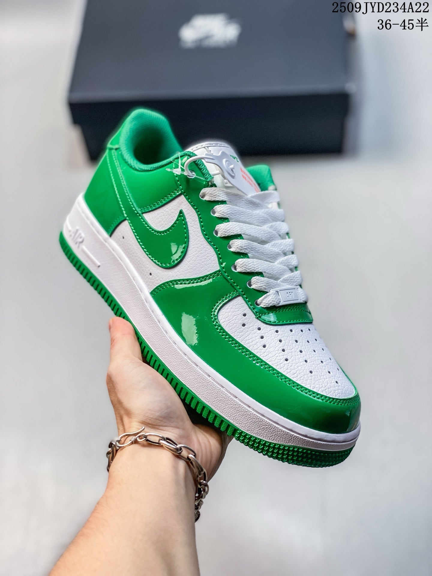 Z4Q95A65 Popular Shoes