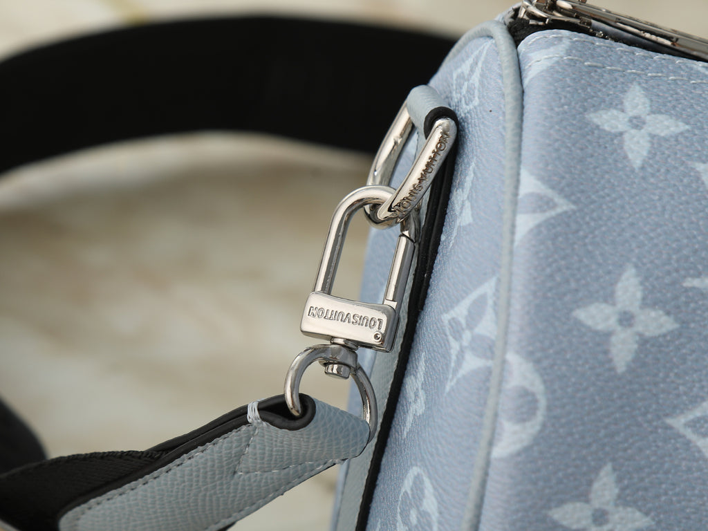 B1R76E52 Popular leather bag