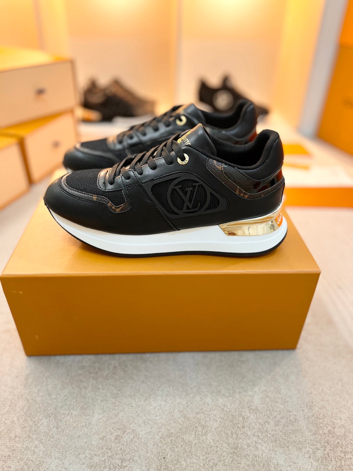 Z2P36E58 Popular high-quality leather Shoes