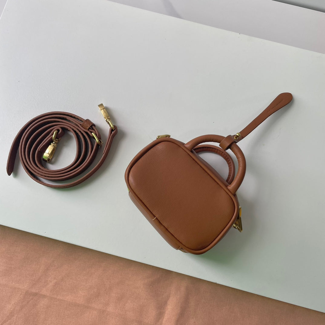 B1P46A164 Popular leather bags