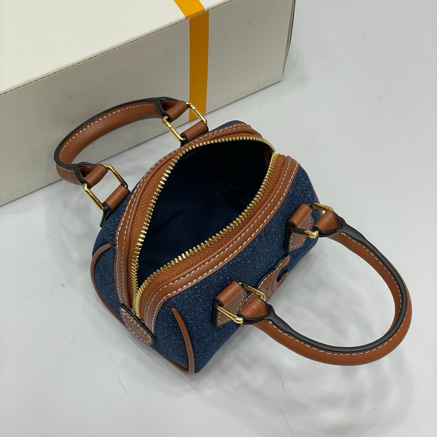 B1N55N27 Popular    leather bag